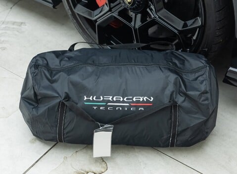Lamborghini Huracan TECNICA 30