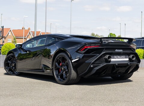 Lamborghini Huracan TECNICA 4