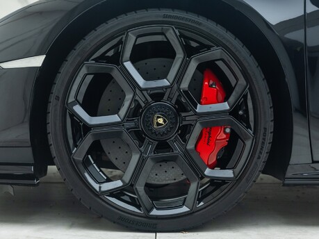 Lamborghini Huracan TECNICA 