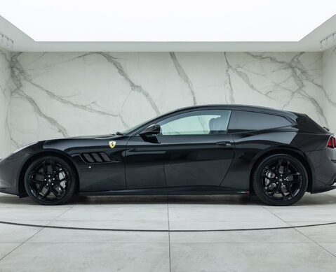 Ferrari GTC4 Lusso T