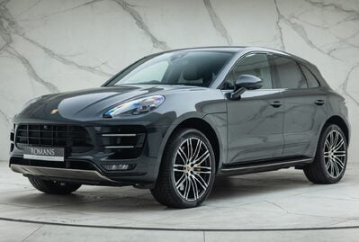 Porsche Macan TURBO