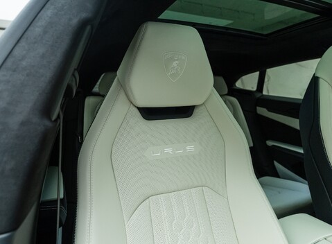 Lamborghini Urus S 15