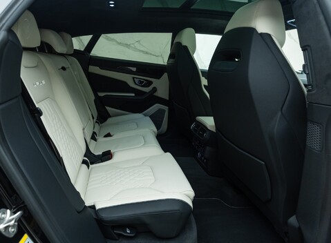 Lamborghini Urus S 18