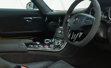 Mercedes-Benz SLS AMG Black Series 19