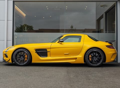 Mercedes-Benz SLS AMG Black Series 17