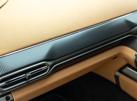 Aston Martin Vanquish V12 23