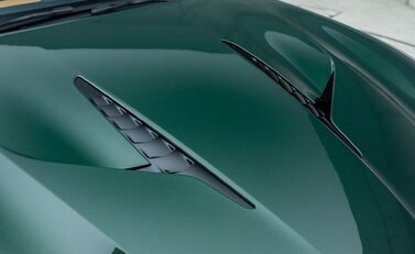 Aston Martin Vanquish V12 33