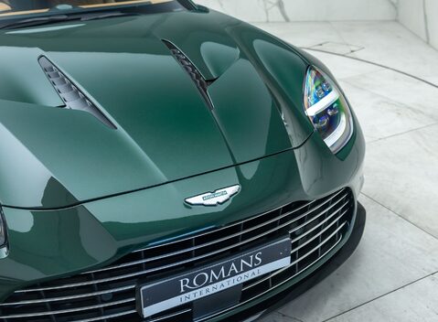 Aston Martin Vanquish V12 31