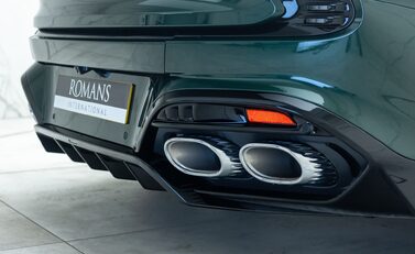 Aston Martin Vanquish V12 35