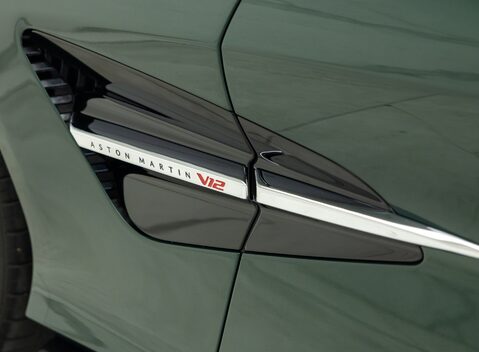 Aston Martin Vanquish V12 34
