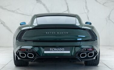 Aston Martin Vanquish V12 8