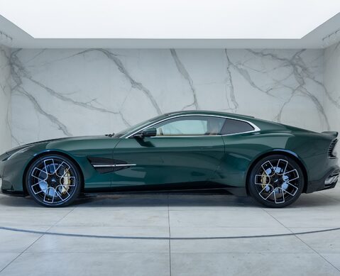 Aston Martin Vanquish V12 