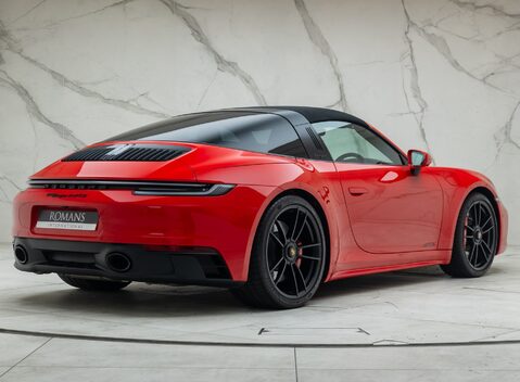 Porsche 911 Targa 4 GTS (992) 8