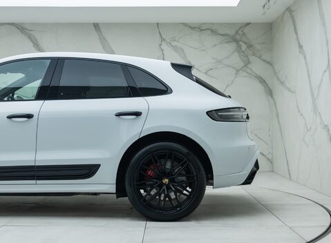 Porsche Macan GTS 37