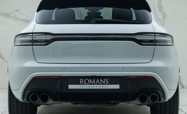 Porsche Macan GTS 8