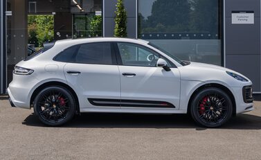 Porsche Macan GTS 3