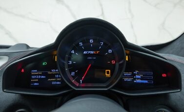 McLaren 675LT 24