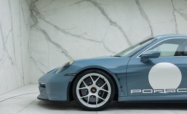 Porsche 911 S/T 42