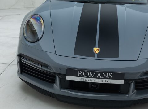 Porsche 911 Turbo S CABRIOLET (992) 35