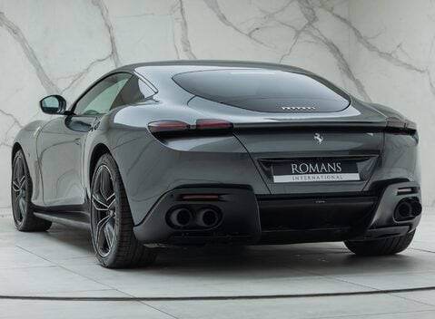 Ferrari Roma 10