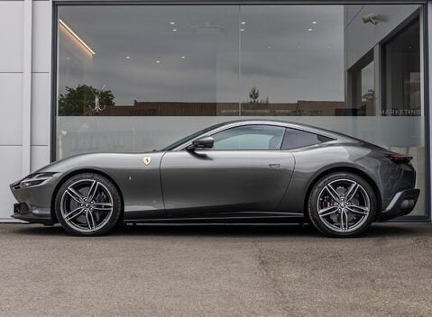 Ferrari Roma 3