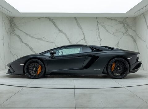 Lamborghini Aventador S LP 740-4 ROADSTER 7