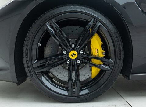 Ferrari GTC4 Lusso V12 31