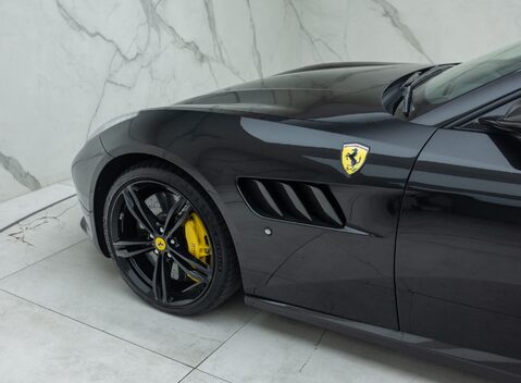 Ferrari GTC4 Lusso V12 34