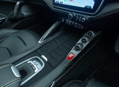 Ferrari GTC4 Lusso V12 26