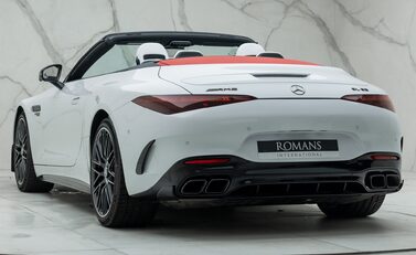 Mercedes-Benz SL 63 AMG PERFORMANCE 13