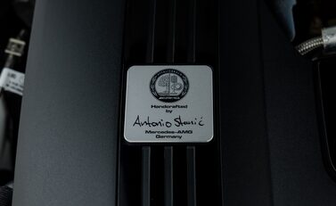 Mercedes-Benz SL 63 AMG PERFORMANCE 40