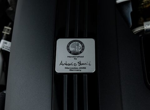 Mercedes-Benz SL 63 AMG PERFORMANCE 40