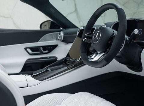Mercedes-Benz SL 63 AMG PERFORMANCE 16