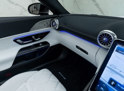 Mercedes-Benz SL 63 AMG PERFORMANCE 24