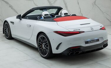 Mercedes-Benz SL 63 AMG PERFORMANCE 15