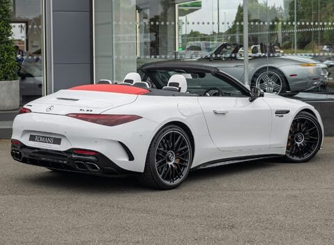 Mercedes-Benz SL 63 AMG PERFORMANCE 4