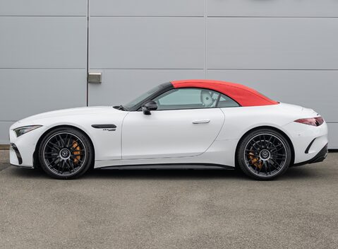 Mercedes-Benz SL 63 AMG PERFORMANCE 3