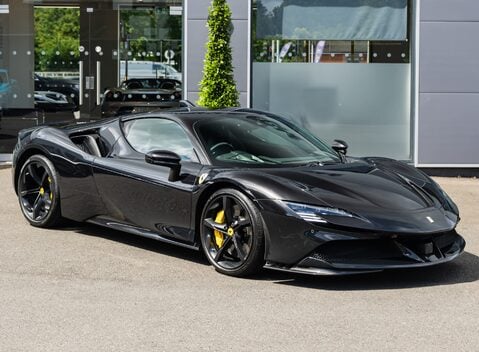 Ferrari SF90 Stradale 2