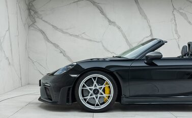 Porsche 718 SPYDER RS 45