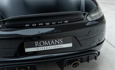 Porsche 718 SPYDER RS 31
