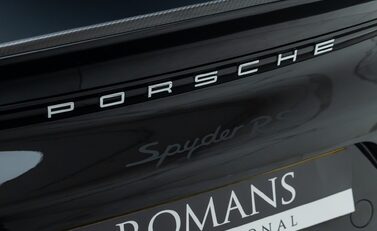 Porsche 718 SPYDER RS 43