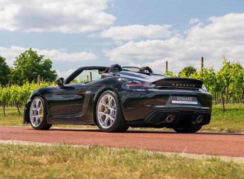 Porsche 718 SPYDER RS 4