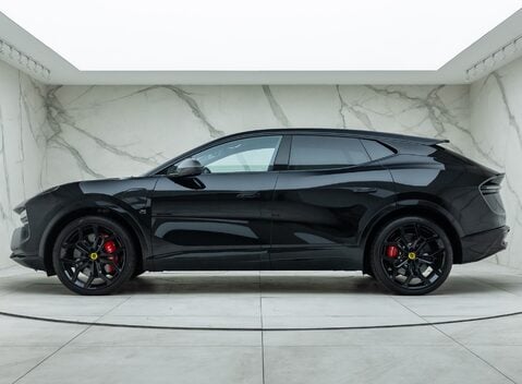 Lotus Eletre R 5