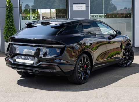 Lotus Eletre R 4