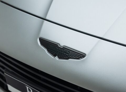 Aston Martin Vanquish V12 33