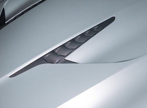 Aston Martin Vanquish V12 36