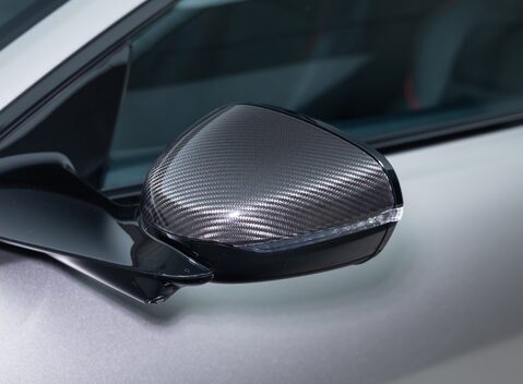 Aston Martin Vanquish V12 38