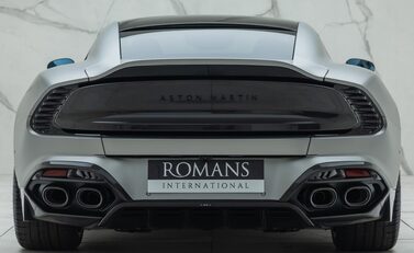 Aston Martin Vanquish V12 8