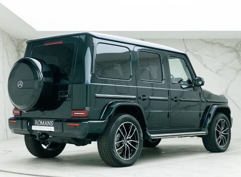 Mercedes-Benz G Class G400d AMG LINE PREMIUM PLUS 6