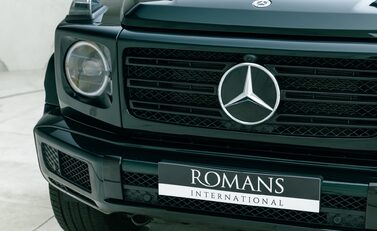 Mercedes-Benz G Class G400d AMG LINE PREMIUM PLUS 25